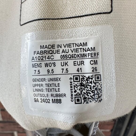 ❤️Converse Chuck 70 Pride Hi Silver Sz 9.5 Womens Shoes Metallic Sneaker A10214C - Picture 9 of 13